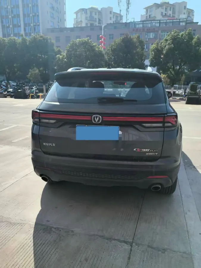 2021 ChangAn CS35 Plus 1.4T 160HP L4 7DCT,autocango,china used car exporter,china ev exporter,chinese used car exporter,chinese used ev exporter