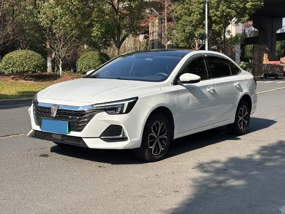 2022 Roewe RX5 eMAX 1.5T 169HP L4 AMT PHEV 16.6KWH
