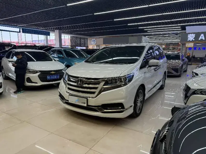 2019 Honda Elysioin 2.0L 146HP L4 E-CVT Hybrid
