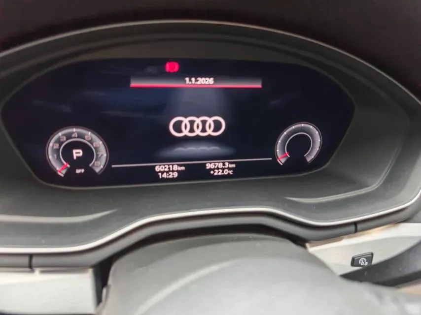 2020 Audi A4L 2.0T 190HP L4 7DCT,autocango,china used car exporter,china ev exporter,chinese used car exporter,chinese used ev exporter