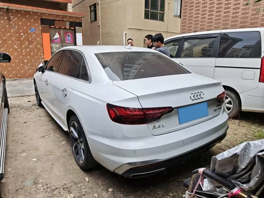 2020 Audi A4L 2.0T 190HP L4 7DCT,autocango,china used car exporter,china ev exporter,chinese used car exporter,chinese used ev exporter
