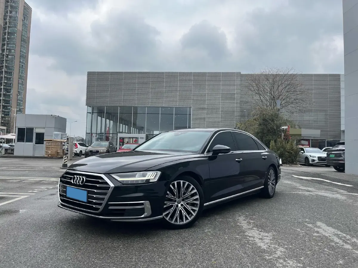 2021 Audi A8 3.0T 340HP V6 8AT