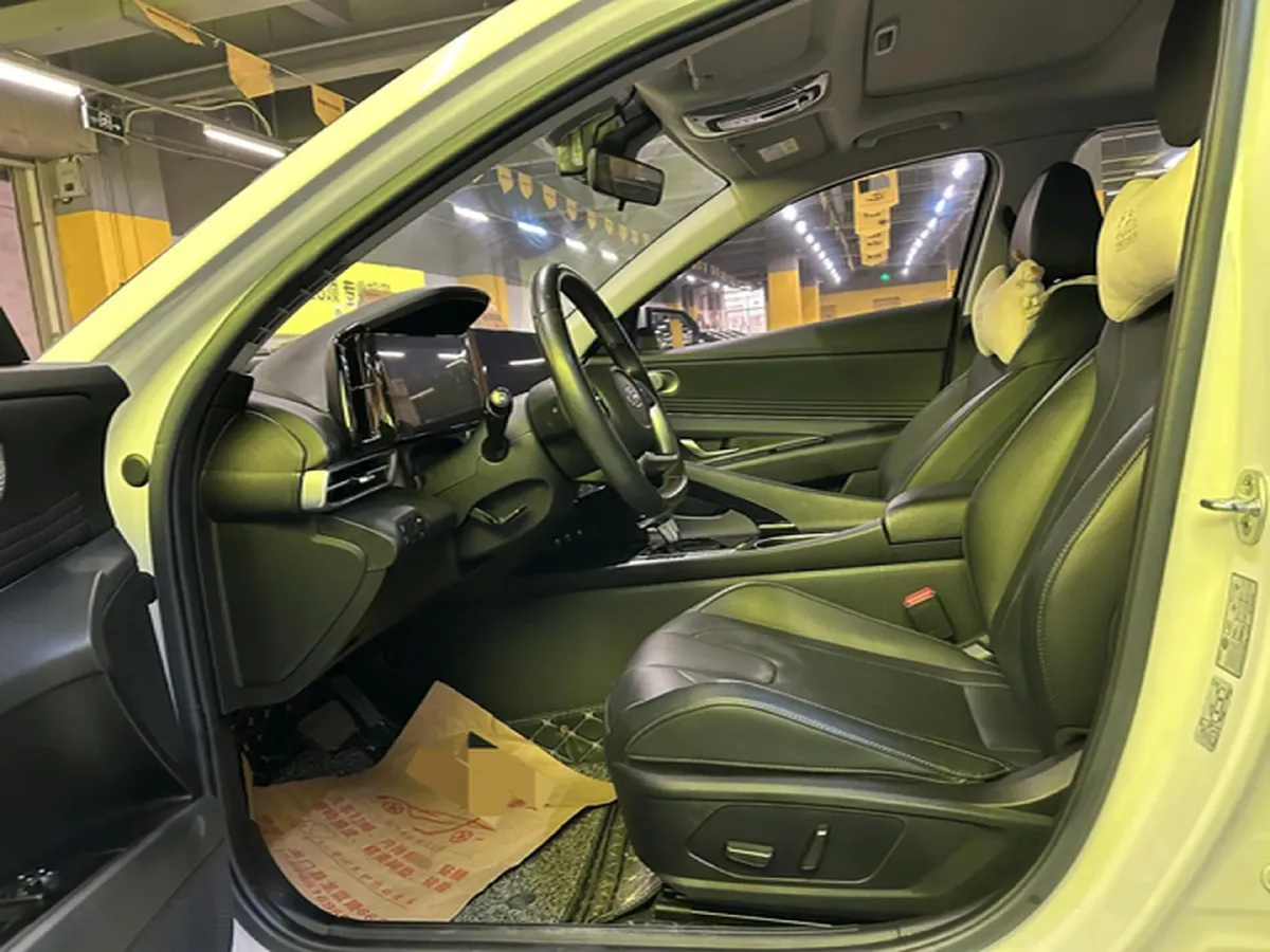 2021 Hyundai Elantra 1.5L 115HP L4 CVT,autocango,china used car exporter,china ev exporter,chinese used car exporter,chinese used ev exporter