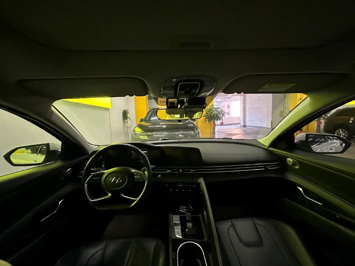 2021 Hyundai Elantra 1.5L 115HP L4 CVT,autocango,china used car exporter,china ev exporter,chinese used car exporter,chinese used ev exporter