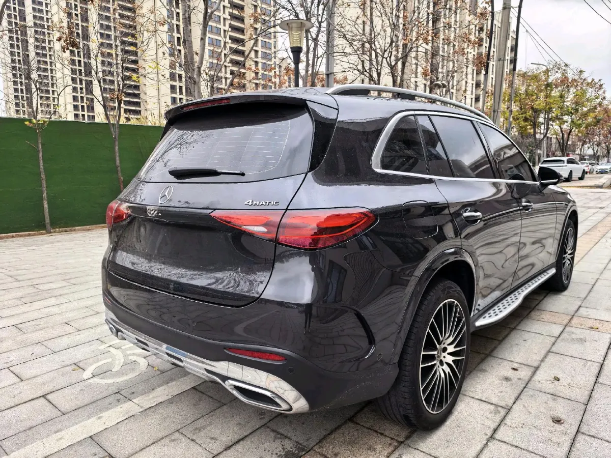 2023 Mercedes-Benz GLC Class 2.0T 258HP L4 9AT,autocango,china used car exporter,china ev exporter,chinese used car exporter,chinese used ev exporter