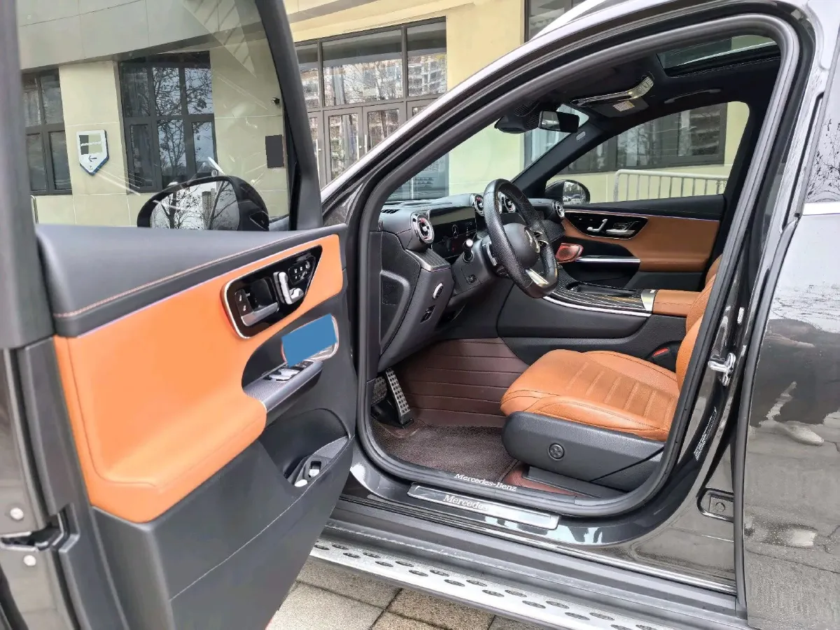 2023 Mercedes-Benz GLC Class 2.0T 258HP L4 9AT,autocango,china used car exporter,china ev exporter,chinese used car exporter,chinese used ev exporter