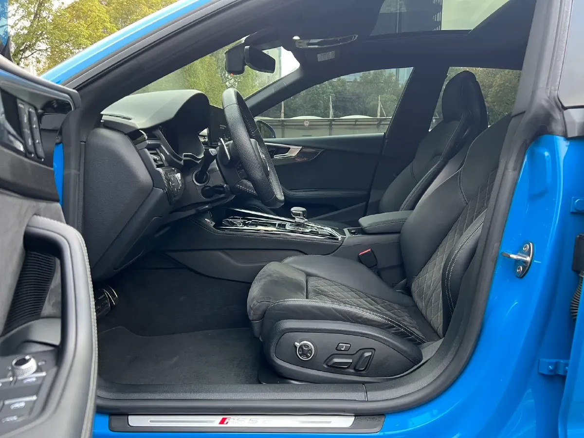 2020 Audi RS 5 2.9T 450HP V6 8AT,autocango,china used car exporter,china ev exporter,chinese used car exporter,chinese used ev exporter