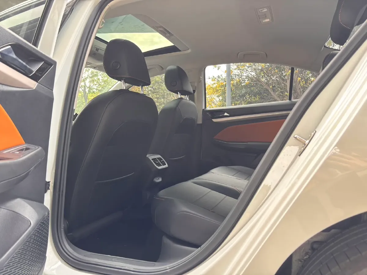 2023 Volkswagen Bora 1.2T 116HP L4 7DCT,autocango,china used car exporter,china ev exporter,chinese used car exporter,chinese used ev exporter