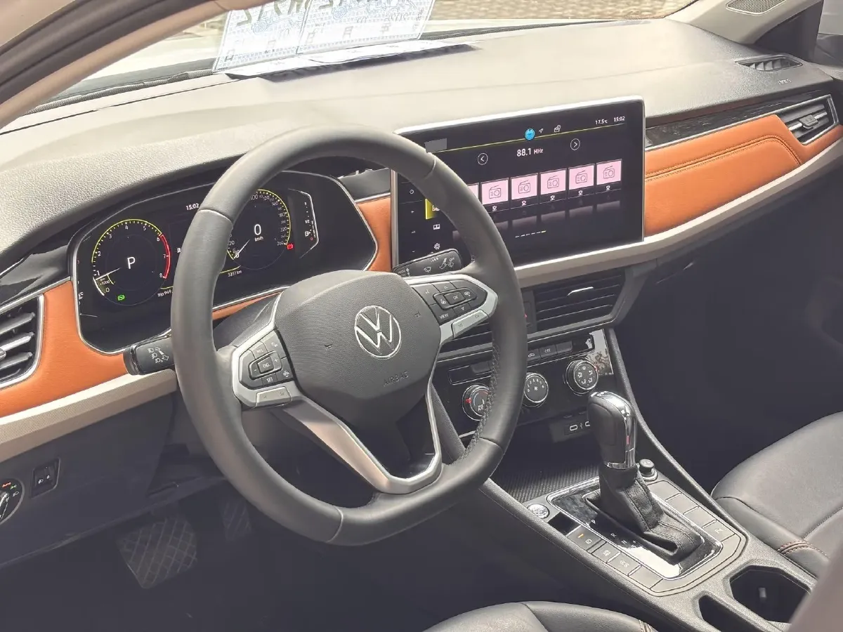 2023 Volkswagen Bora 1.2T 116HP L4 7DCT,autocango,china used car exporter,china ev exporter,chinese used car exporter,chinese used ev exporter