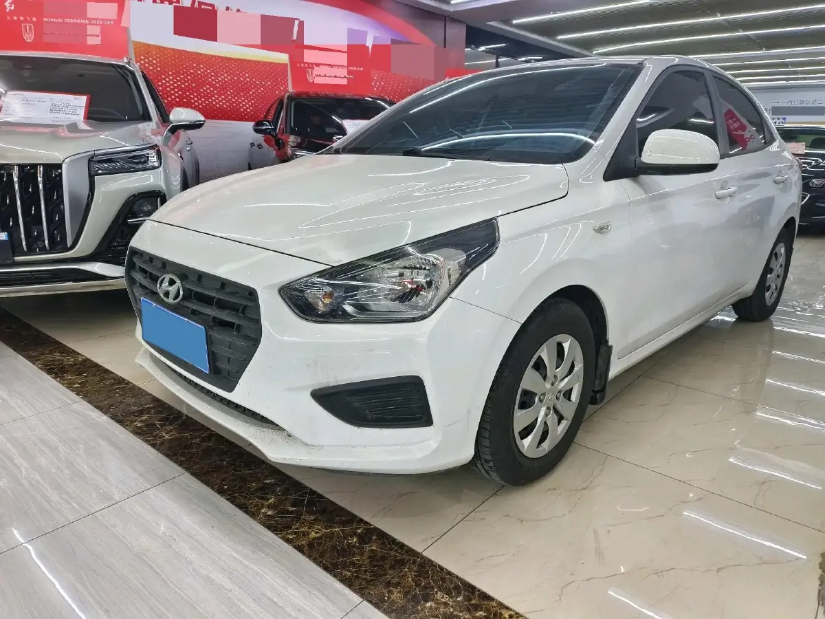 2017 Hyundai Verna RV 1.4L 100HP L4 6AT