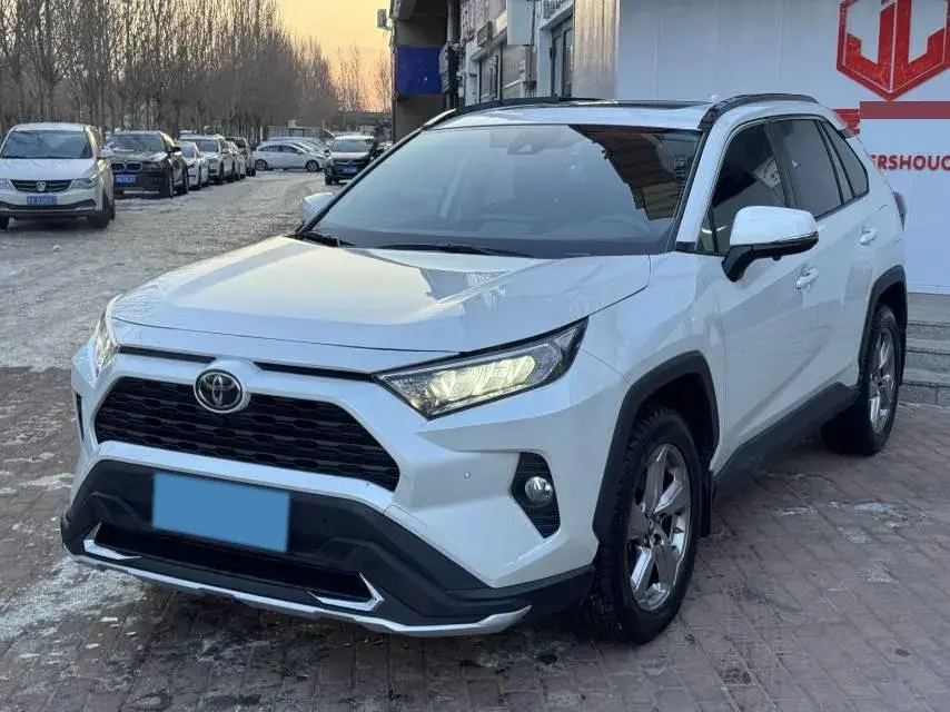 2021 Toyota RAV4 2.0L 171HP L4 CVT