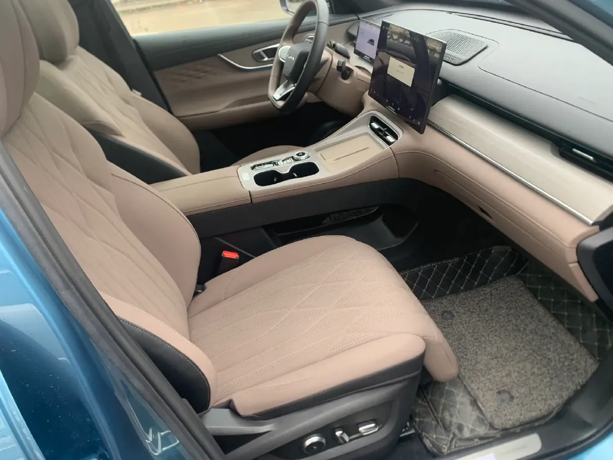 2025 Chery Tiggo8 PLUS C-DM 1.5T 156HP L4 1DHT PHEV,autocango,china used car exporter,china ev exporter,chinese used car exporter,chinese used ev exporter