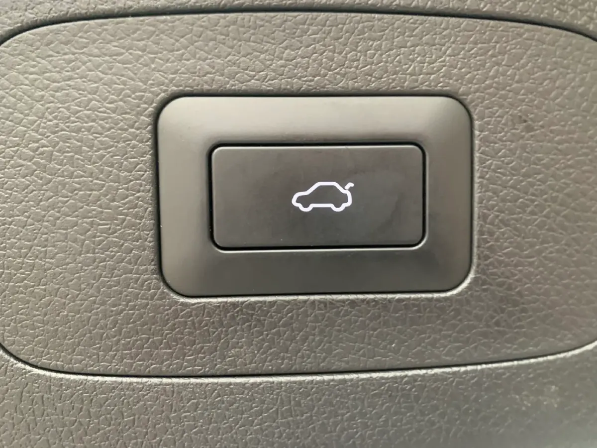 2025 Chery Tiggo8 PLUS C-DM 1.5T 156HP L4 1DHT PHEV,autocango,china used car exporter,china ev exporter,chinese used car exporter,chinese used ev exporter