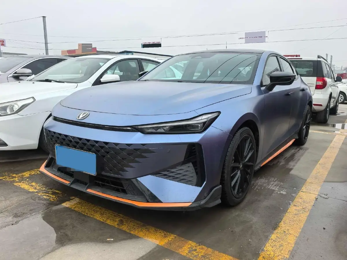 2024 ChangAn UNI-V 1.5T 188HP L4 7DCT