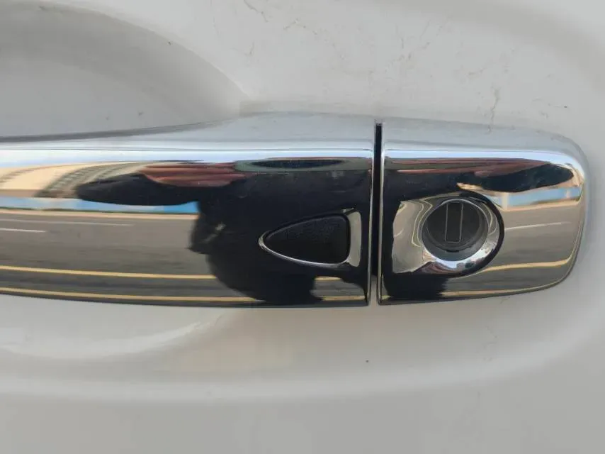 2023 Nissan Navara 2.5L 190HP L4 7AT,autocango,china used car exporter,china ev exporter,chinese used car exporter,chinese used ev exporter