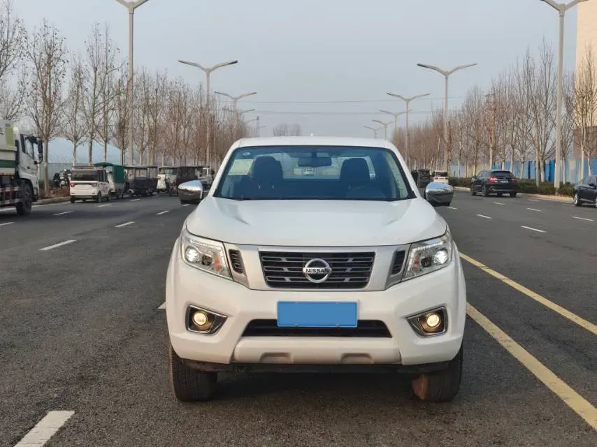 2023 Nissan Navara 2.5L 190HP L4 7AT,autocango,china used car exporter,china ev exporter,chinese used car exporter,chinese used ev exporter