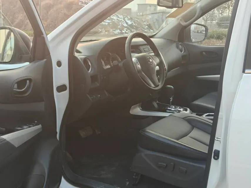 2023 Nissan Navara 2.5L 190HP L4 7AT,autocango,china used car exporter,china ev exporter,chinese used car exporter,chinese used ev exporter