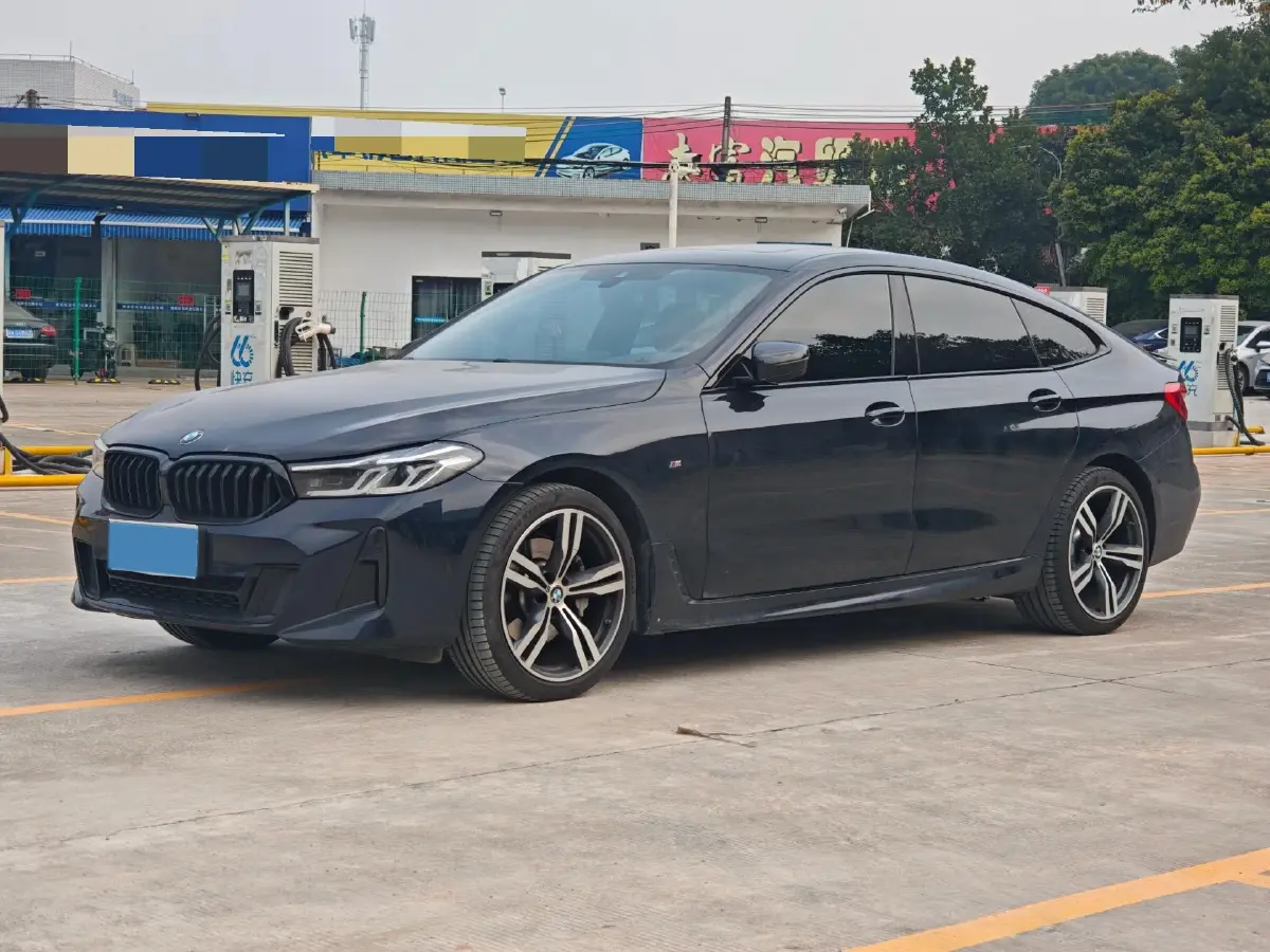 2022 BMW 6 Series GT 2.0T 245HP L4 8AT