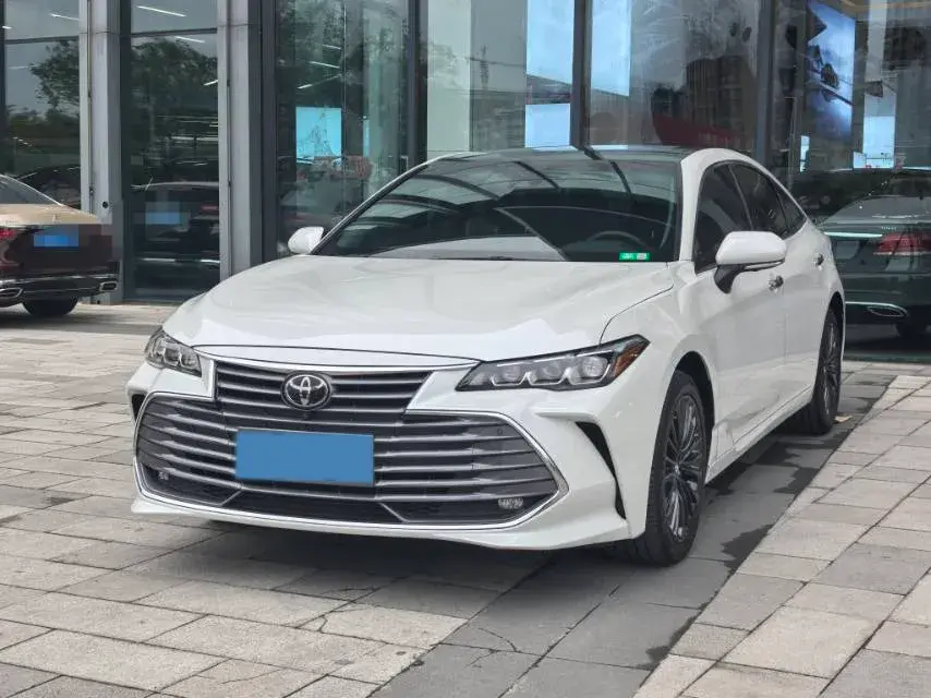 2022 Toyota Avalon 2.5L 209HP L4 8AT