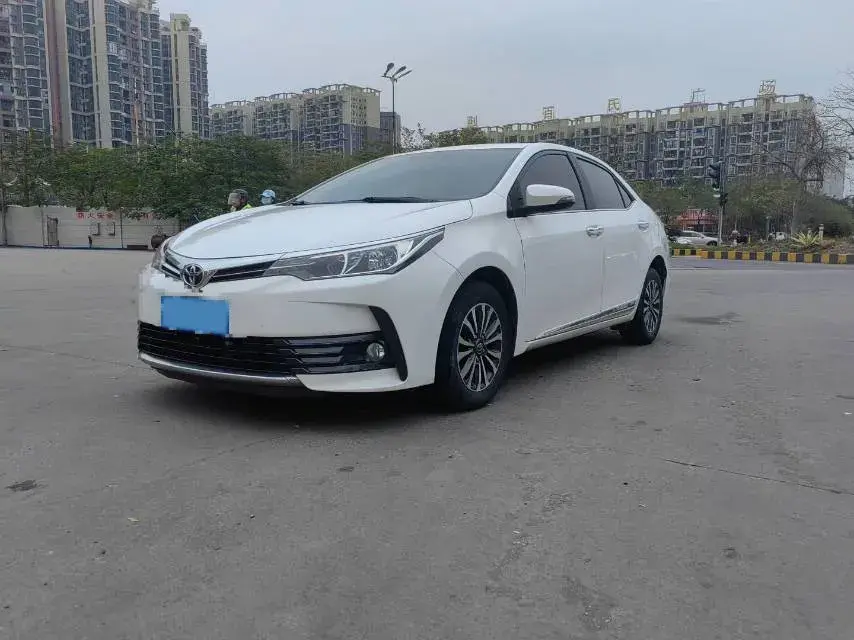 2017 Toyota Corolla 1.2T 116HP L4 CVT