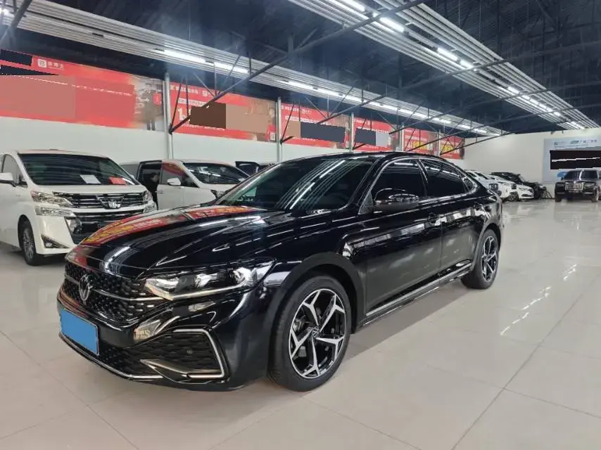 2024 Volkswagen Passat 2.0T 186HP L4 7DCT