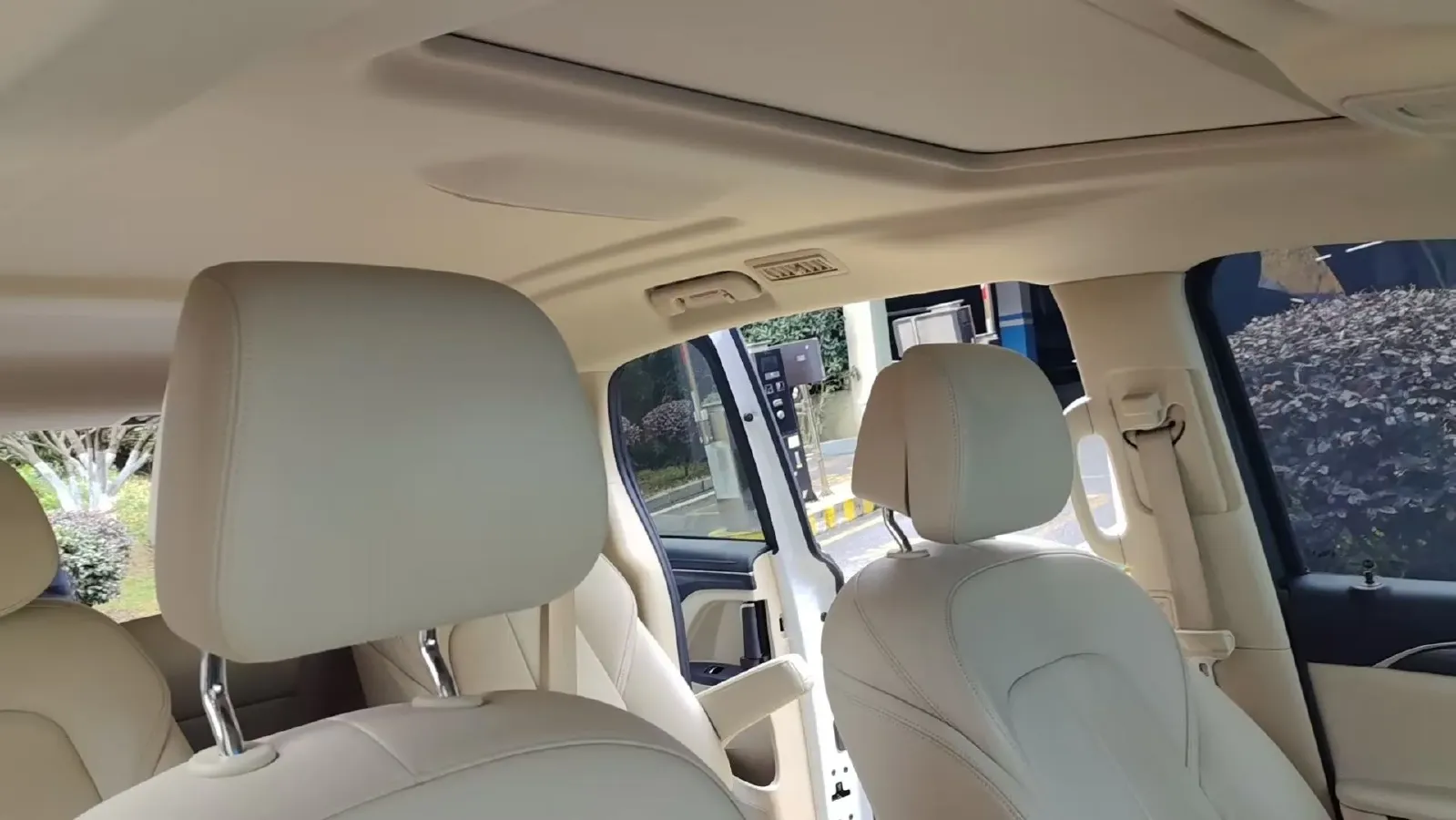 2023 Buick GL8 2.0T 237HP L4 9AT,autocango,china used car exporter,china ev exporter,chinese used car exporter,chinese used ev exporter