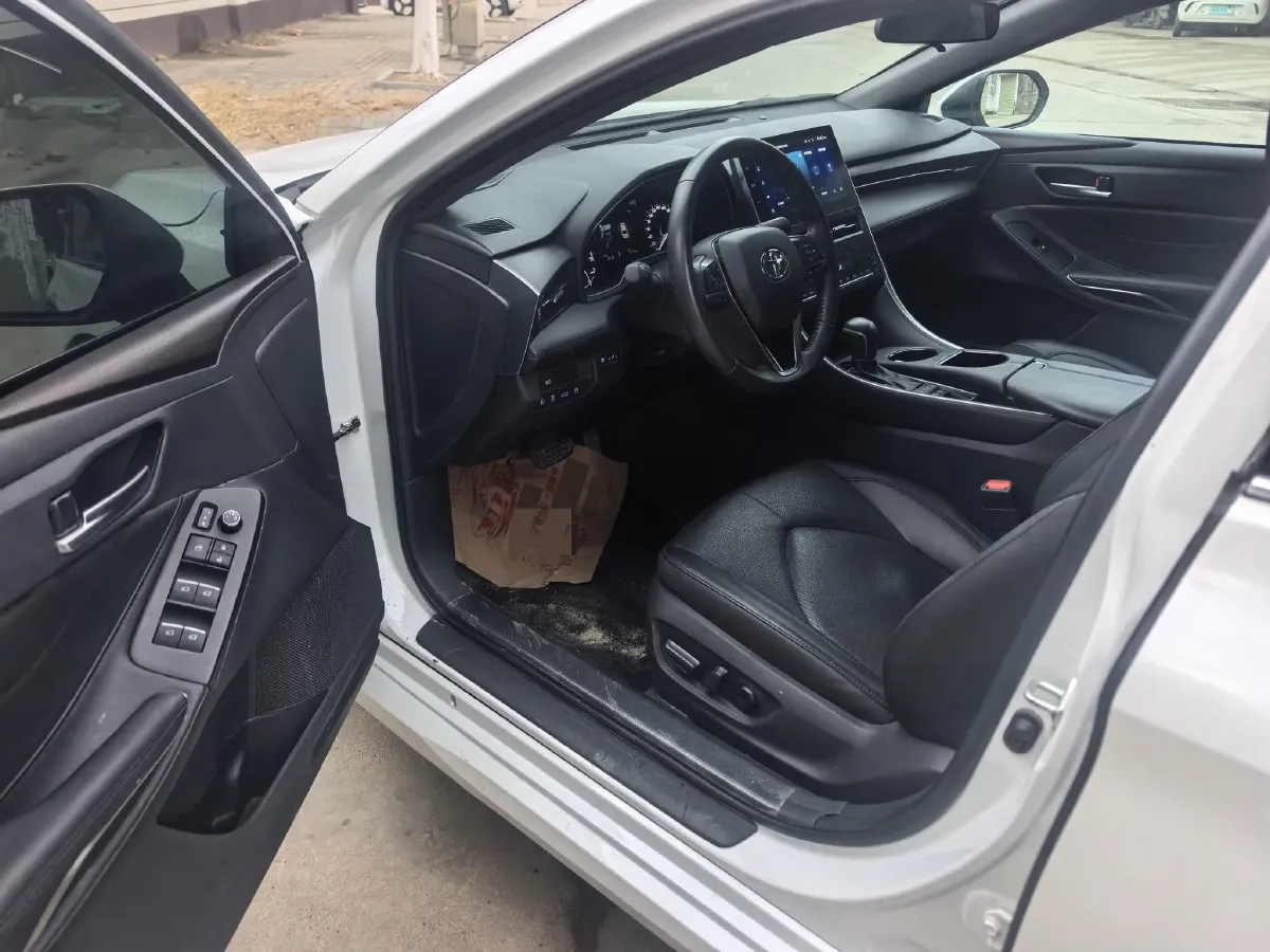 2023 Toyota Avalon 2.5L 207HP L4 8AT,autocango,china used car exporter,china ev exporter,chinese used car exporter,chinese used ev exporter