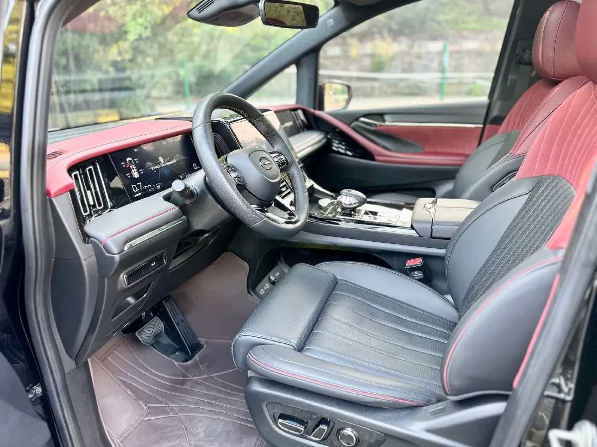 2024 GAC Trumpchi M8 2.0T 252HP L4 8AT,autocango,china used car exporter,china ev exporter,chinese used car exporter,chinese used ev exporter