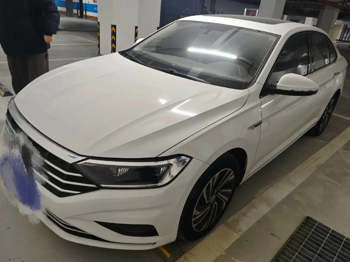 2022 Volkswagen Sagitar 1.4T 150HP L4 7DCT
