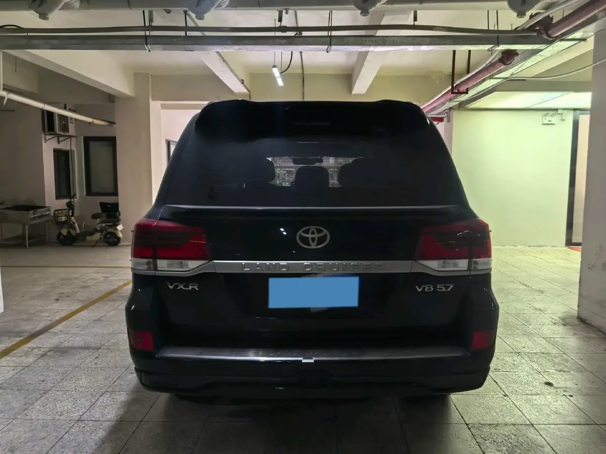 2015 Toyota Land Cruiser 4.0L 275HP V6 5AT,autocango,china used car exporter,china ev exporter,chinese used car exporter,chinese used ev exporter