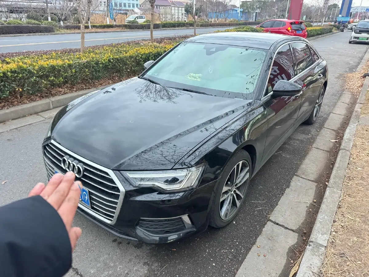2021 Audi A6L 2.0T 190HP L4 7DCT
