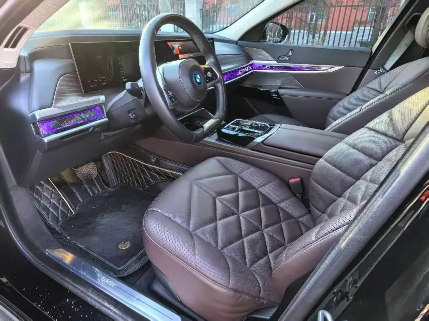 2023 BMW i7 BEV 101.7KWH,autocango,china used car exporter,china ev exporter,chinese used car exporter,chinese used ev exporter