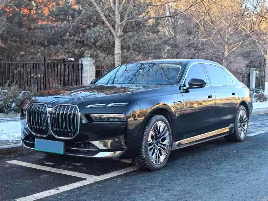 2023 BMW i7 BEV 101.7KWH,autocango,china used car exporter,china ev exporter,chinese used car exporter,chinese used ev exporter