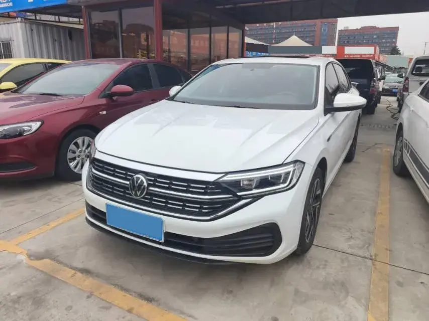 2024 Volkswagen Sagitar 1.5T 160HP L4 7DCT