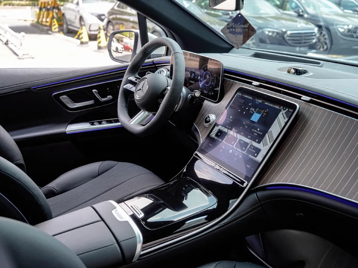 2024 Mercedes-Benz EQE SUV BEV 96.1KWH,autocango,china used car exporter,china ev exporter,chinese used car exporter,chinese used ev exporter