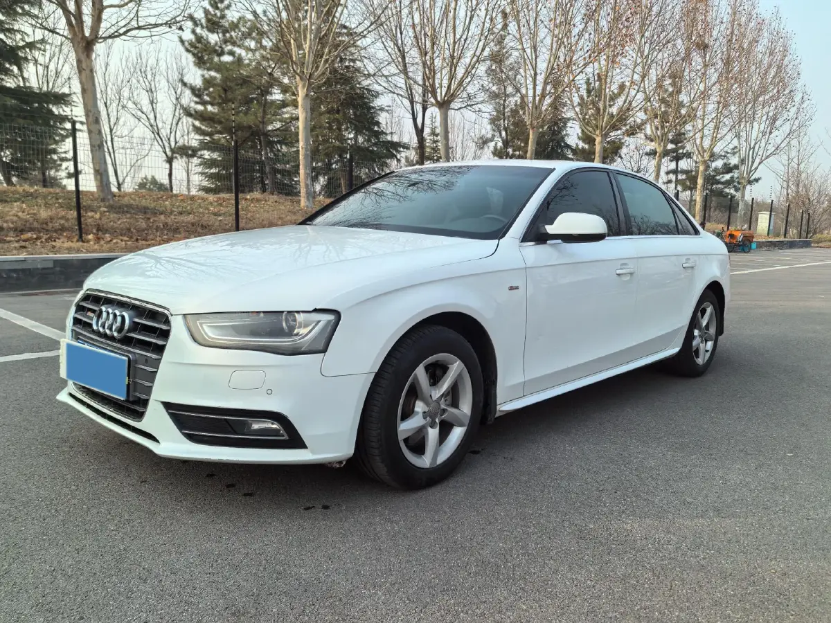2013 Audi A4L 2.0T 180HP L4 CVT