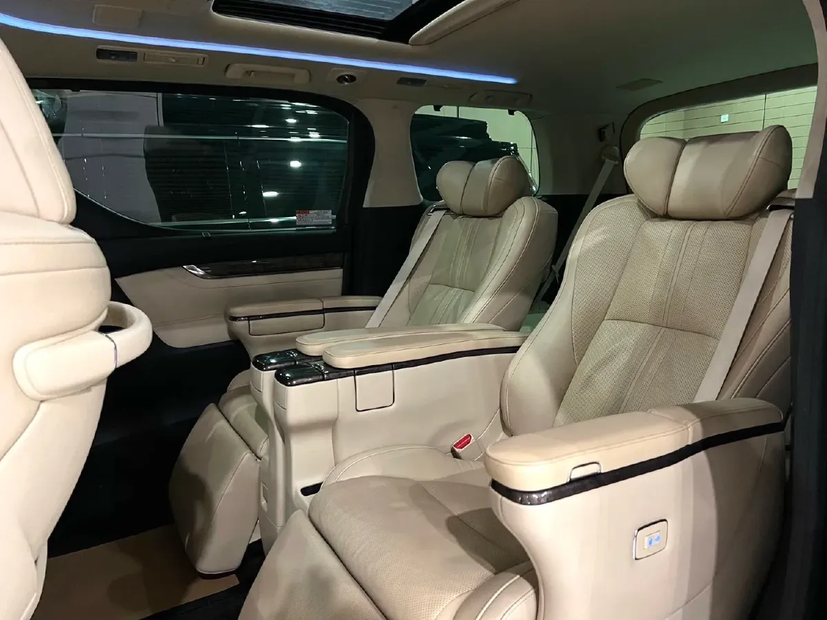 2019 Toyota Vellfire 2.5L 117HP L4 E-CVT Hybrid,autocango,china used car exporter,china ev exporter,chinese used car exporter,chinese used ev exporter