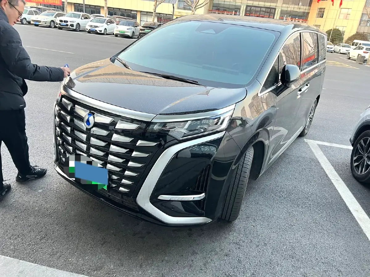2022 HongQi HS7 3.0T 337HP V6 8AT