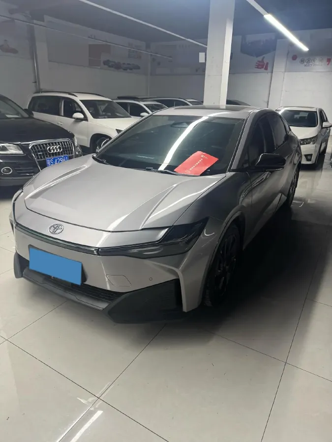 2024 Toyota bZ3 BEV 49.92KWH,autocango,china used car exporter,china ev exporter,chinese used car exporter,chinese used ev exporter