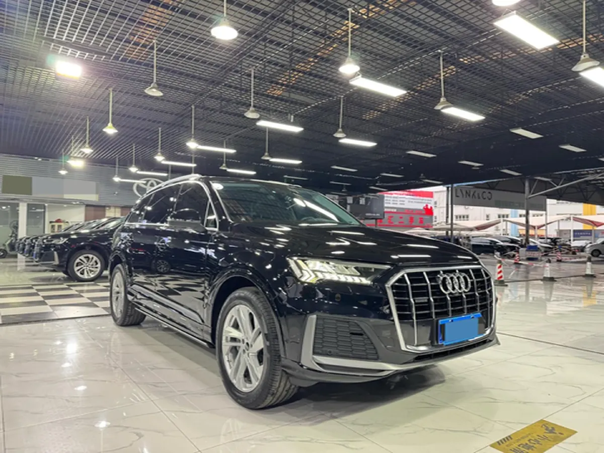2021 Audi Q7 2.0T 245HP L4 8AT,autocango,china used car exporter,china ev exporter,chinese used car exporter,chinese used ev exporter