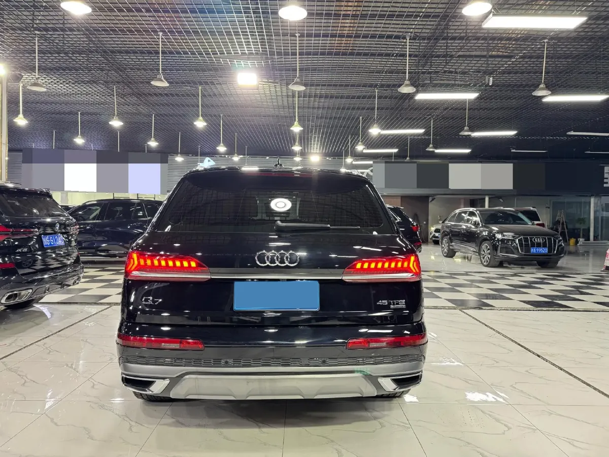2021 Audi Q7 2.0T 245HP L4 8AT,autocango,china used car exporter,china ev exporter,chinese used car exporter,chinese used ev exporter