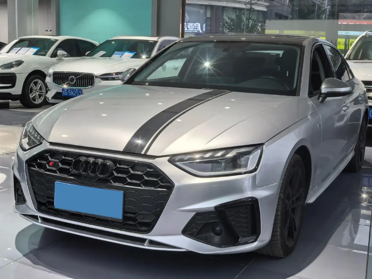 2020 Audi A4L 2.0T 190HP L4 7DCT