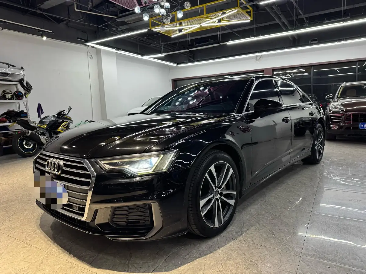 2019 Audi A6L 2.0T 190HP L4 7DCT