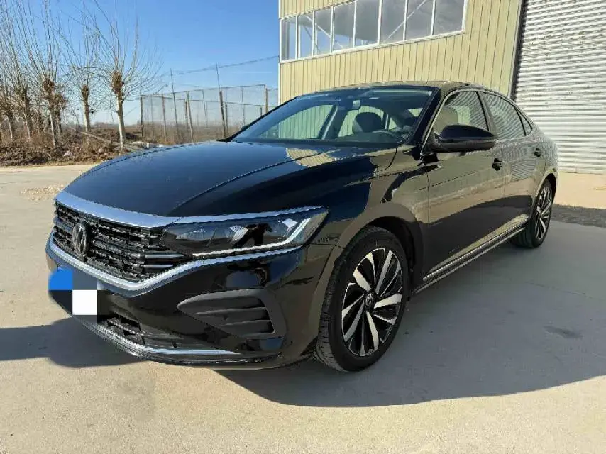 2024 Volkswagen Passat 2.0T 220HP L4 7DCT