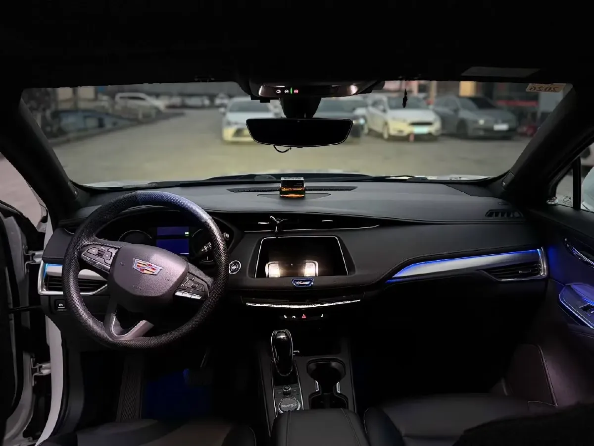 2020 Cadillac XT4 2.0T 241HP L4 9AT,autocango,china used car exporter,china ev exporter,chinese used car exporter,chinese used ev exporter