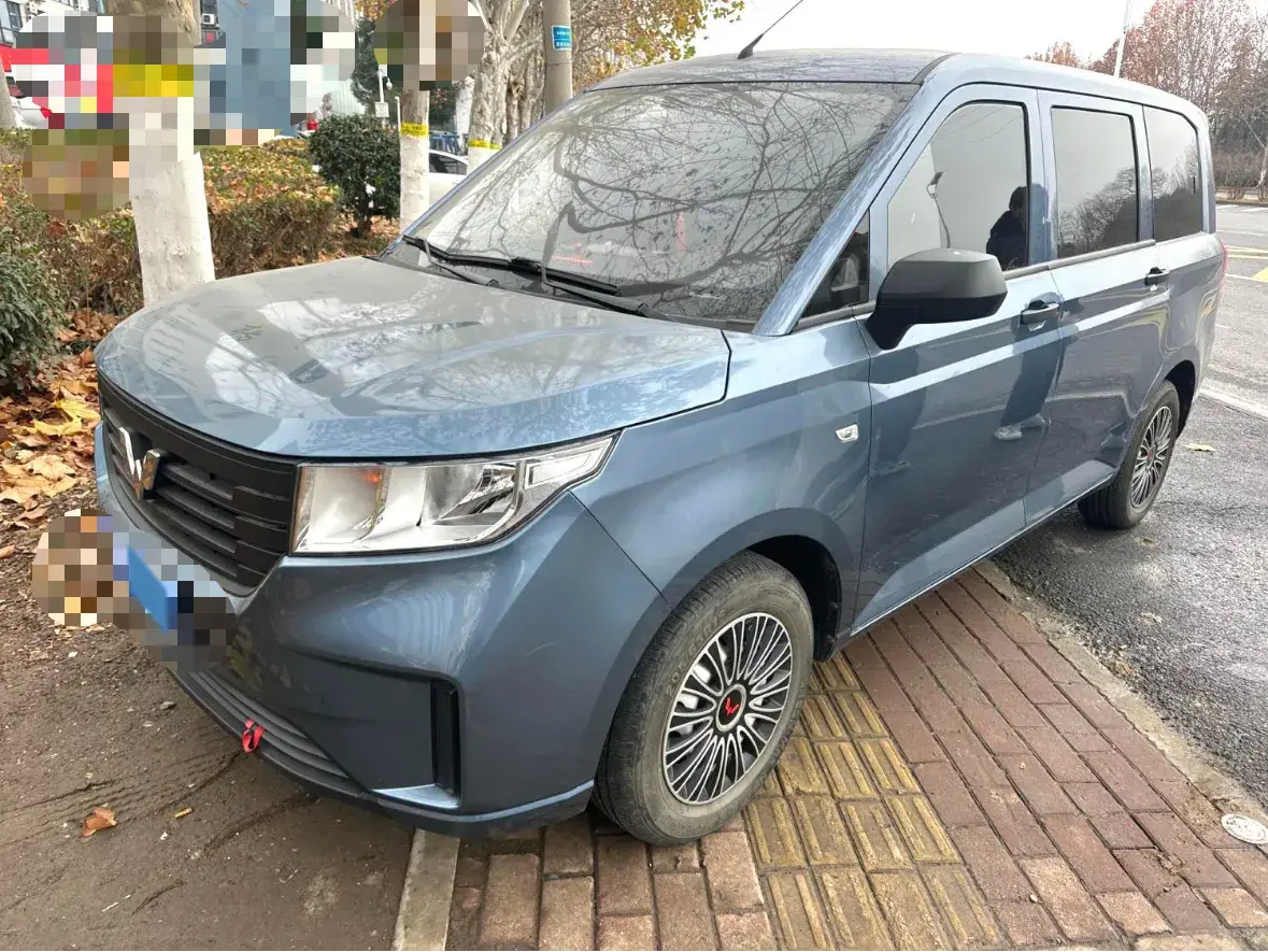 2019 WuLing HongGuang Plus 1.5T 147HP L4 6MT