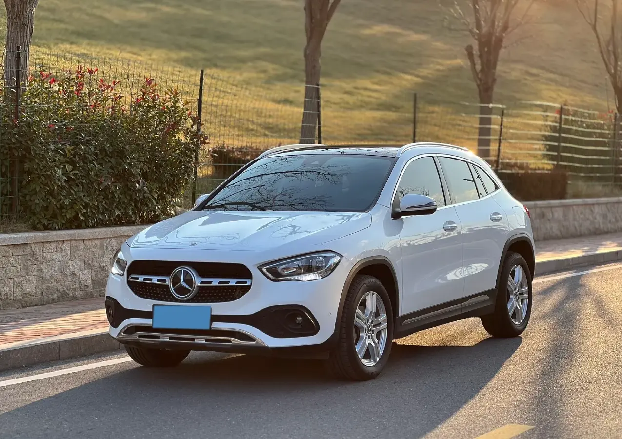 2022 Mercedes-Benz GLA Class 1.3T 136HP L4 7DCT