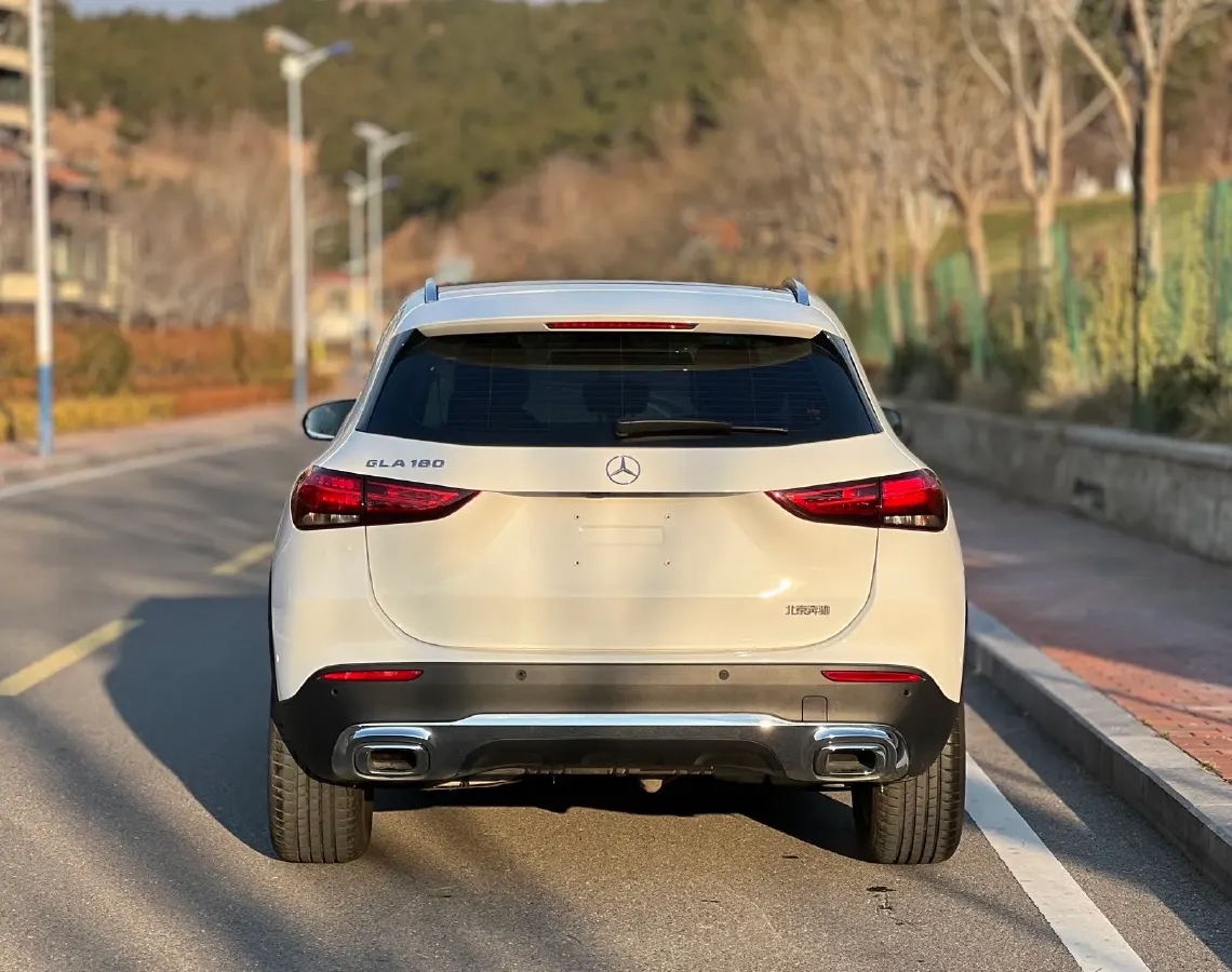 2022 Mercedes-Benz GLA Class 1.3T 136HP L4 7DCT,autocango,china used car exporter,china ev exporter,chinese used car exporter,chinese used ev exporter