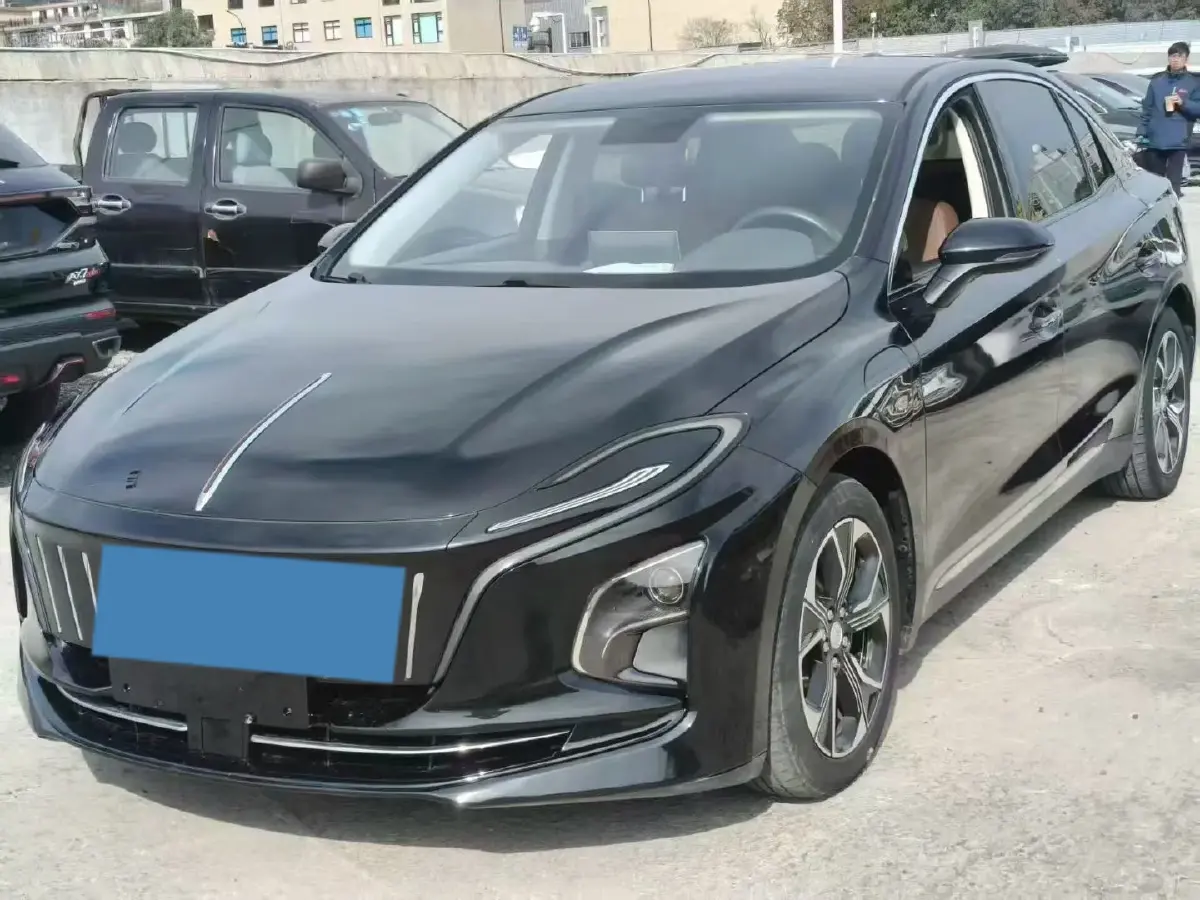 2022 HongQi E-QM5 BEV 56KWH