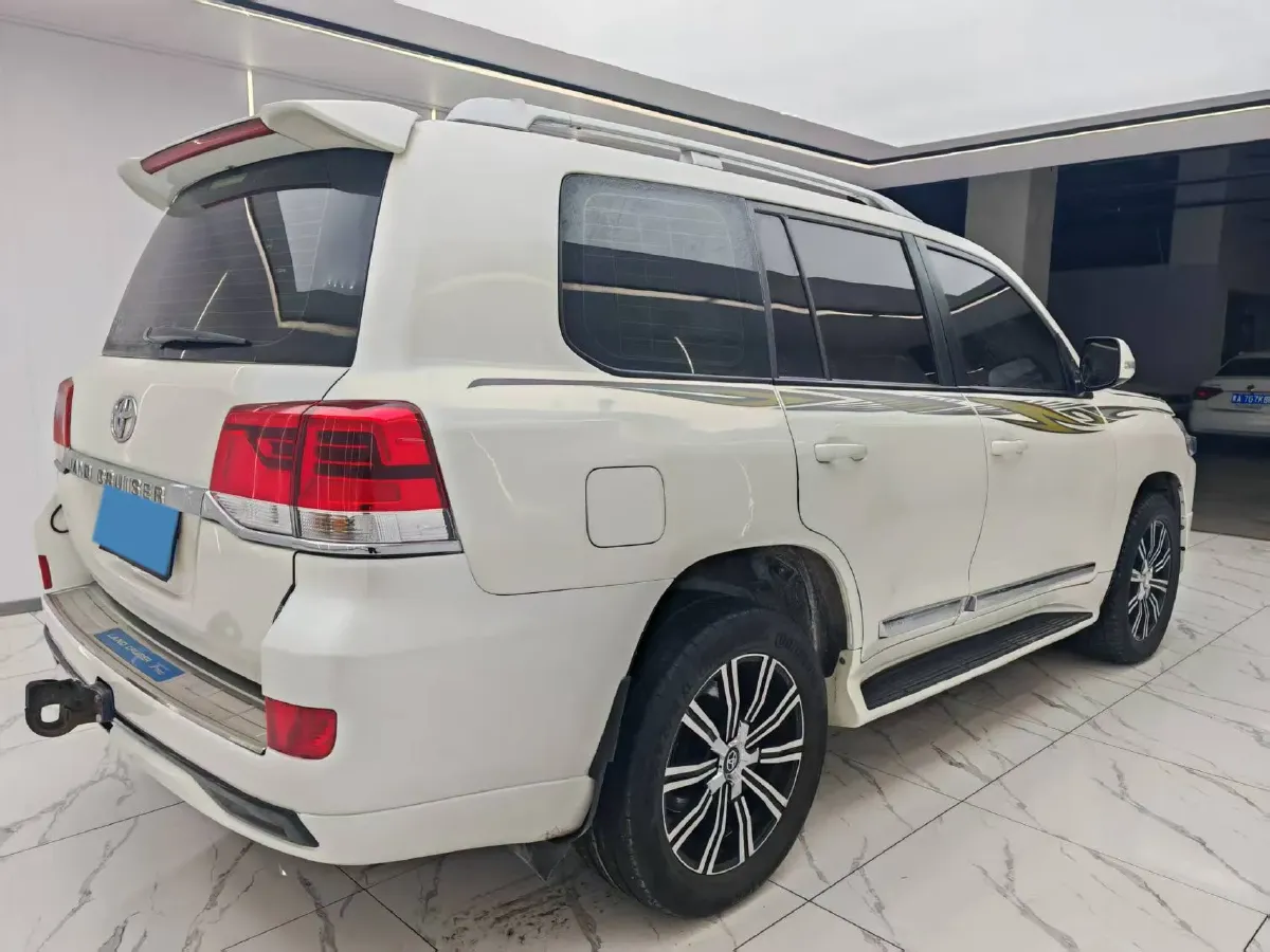 2015 Toyota Land Cruiser 4.0L 275HP V6 5AT,autocango,china used car exporter,china ev exporter,chinese used car exporter,chinese used ev exporter